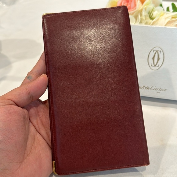 Authentic Cartier bifold wallet - Picture 2 of 9